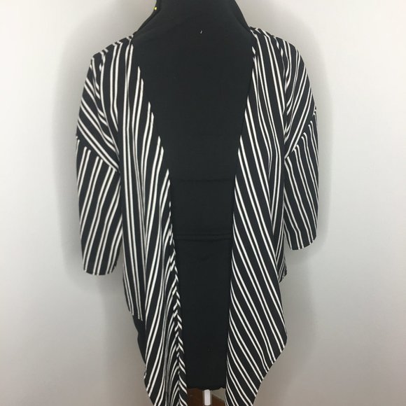 Lock & Key - Black and White Wrap Cardigan - M - Picture 2 of 9